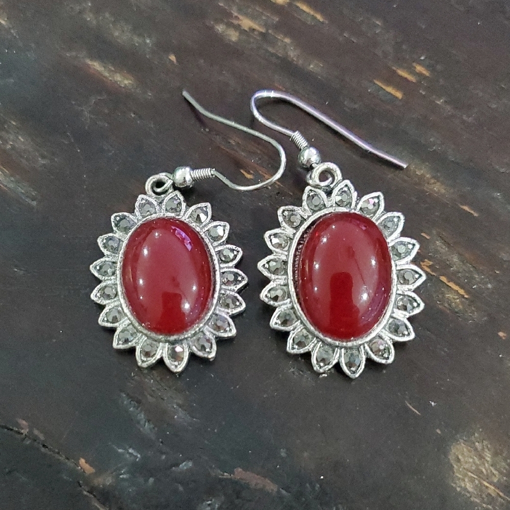 Vintage Silver Tone and Red Floral Dangle Earrings W Gems Boho Resort Vacay